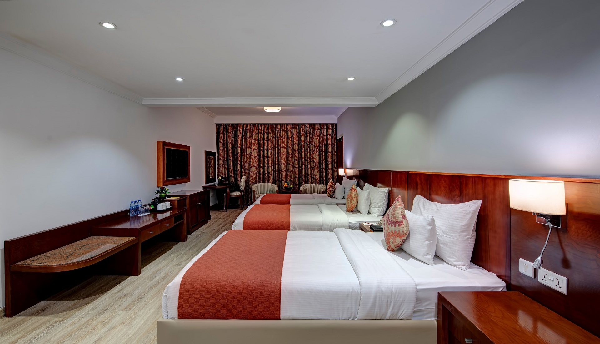 Deluxe-triple-room