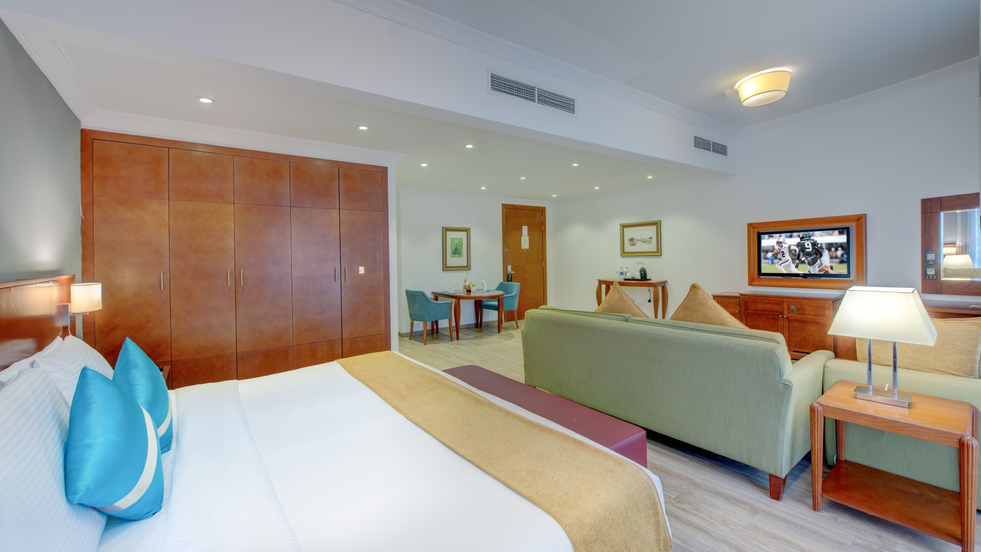 46 Executive King-Twin